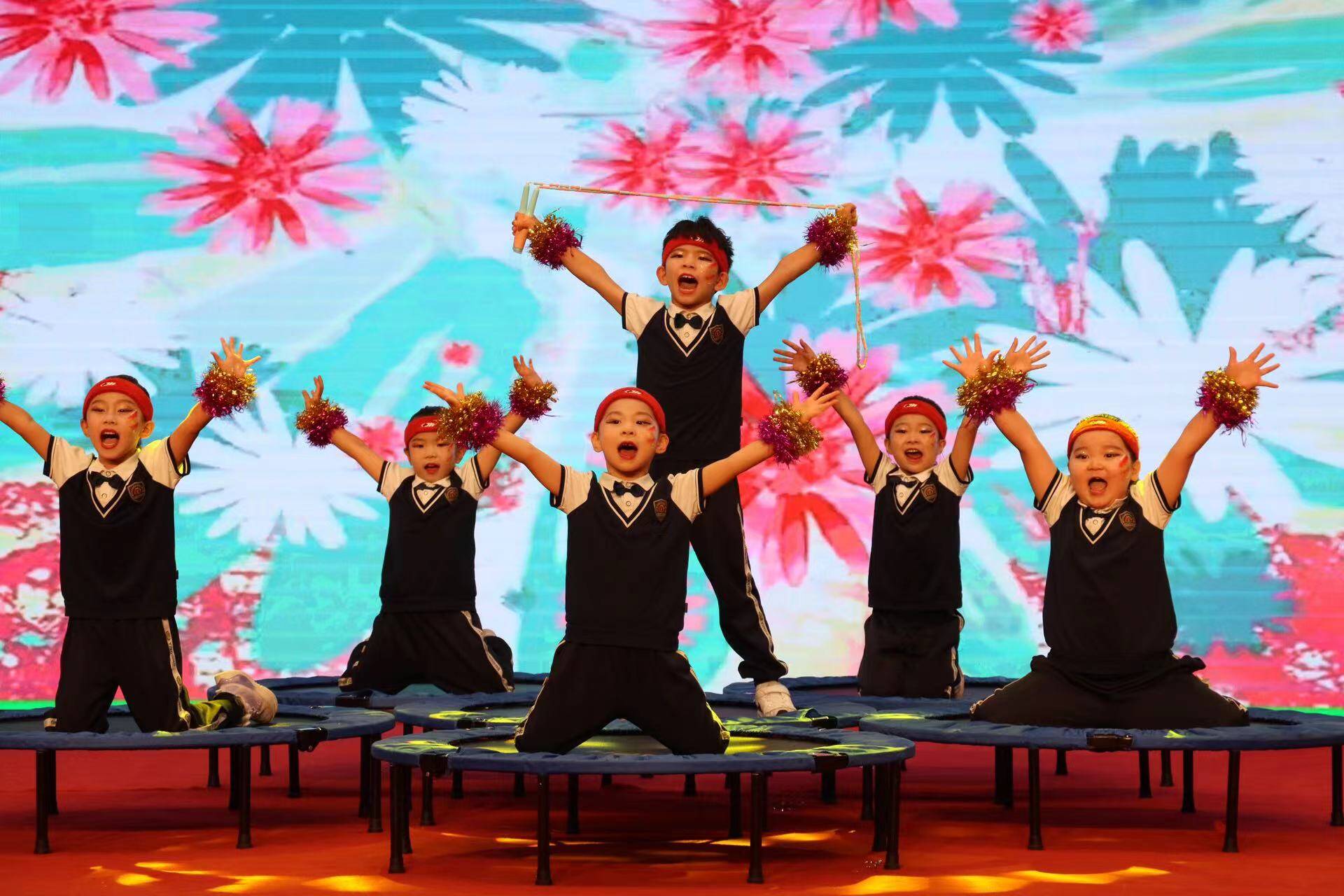 熊猫体育官网最小的4岁最大的8岁 2024山东体操嘉年华系列赛事活动在临沂成功举办(图3)