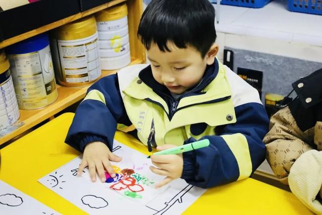 广元市利州区北街幼儿园：托管时光有爱有料多元课程赋能成长！(图1)