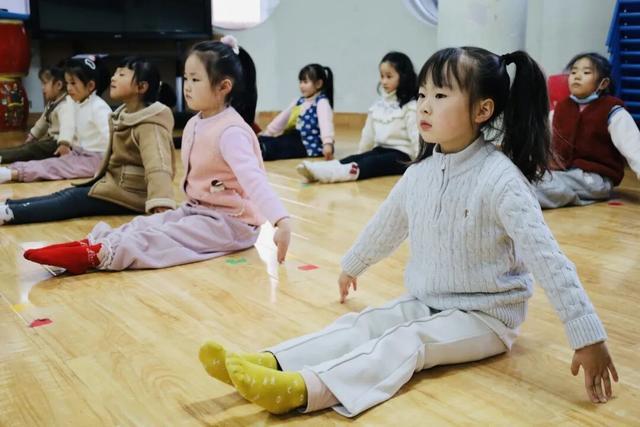 广元市利州区北街幼儿园：托管时光有爱有料多元课程赋能成长！(图4)