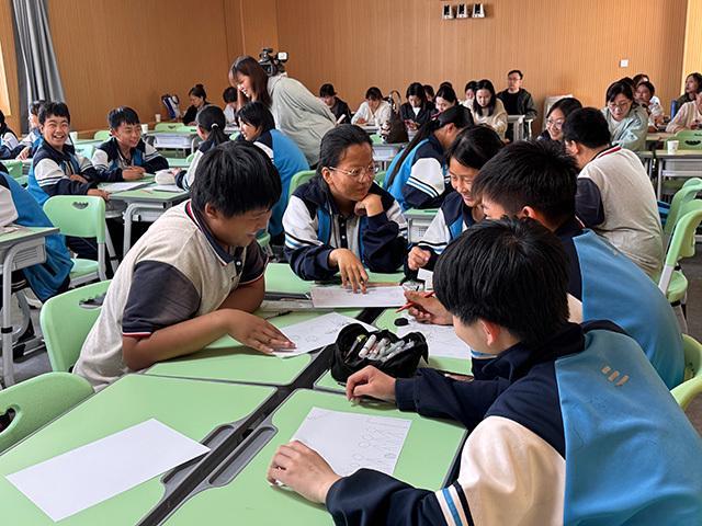 林西县：乡村心育新课堂守护孩子阳光成长(图1)